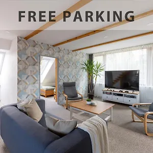 Apartmán Plzeňská 465, Praha
