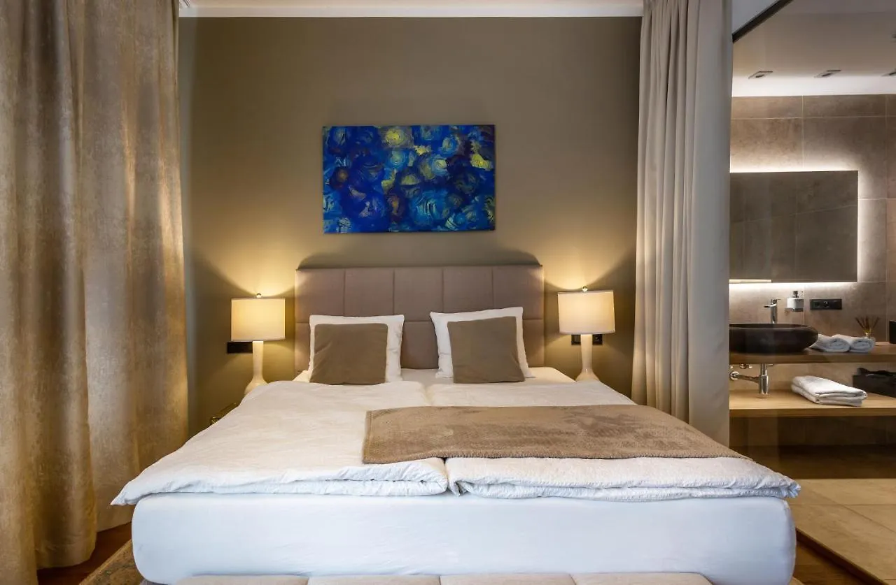 Luxury Prague Riverside Apartment 0*,  Tjekkiet